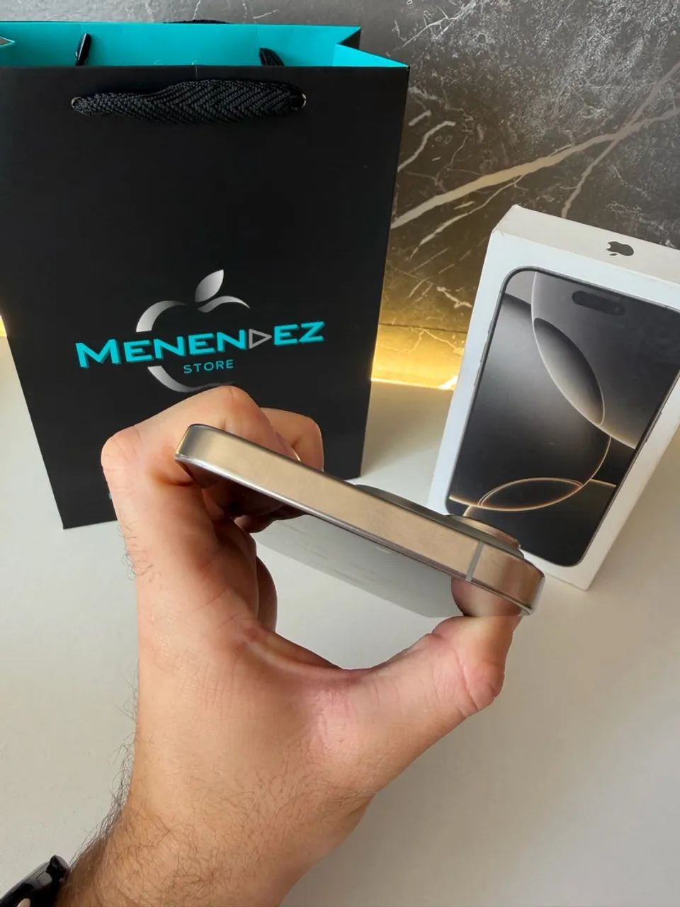Iphone 16 Pro Max 256gb Natural Titanium, Impecável e com caixa! TROCAS - Foto 4