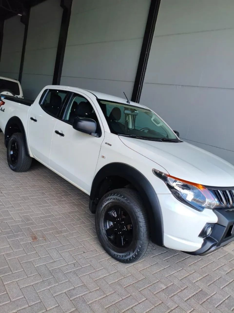 Mitsubishi L200 2024
