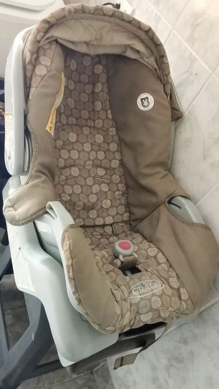 Carinho de passeio e bebe conforto. - Foto 3
