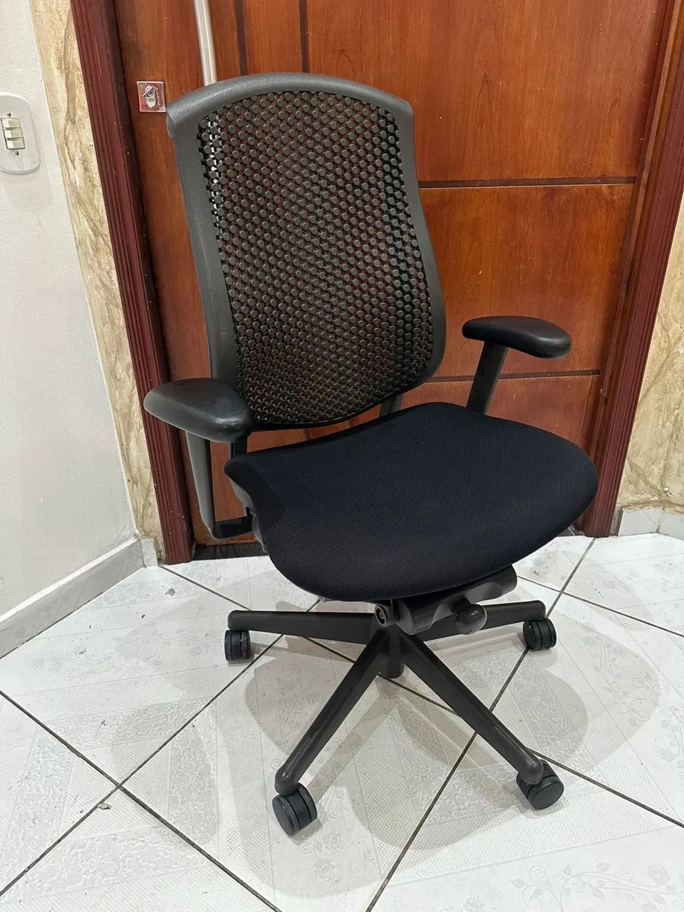 cadeira herman miller celle super conservada  - Foto 3