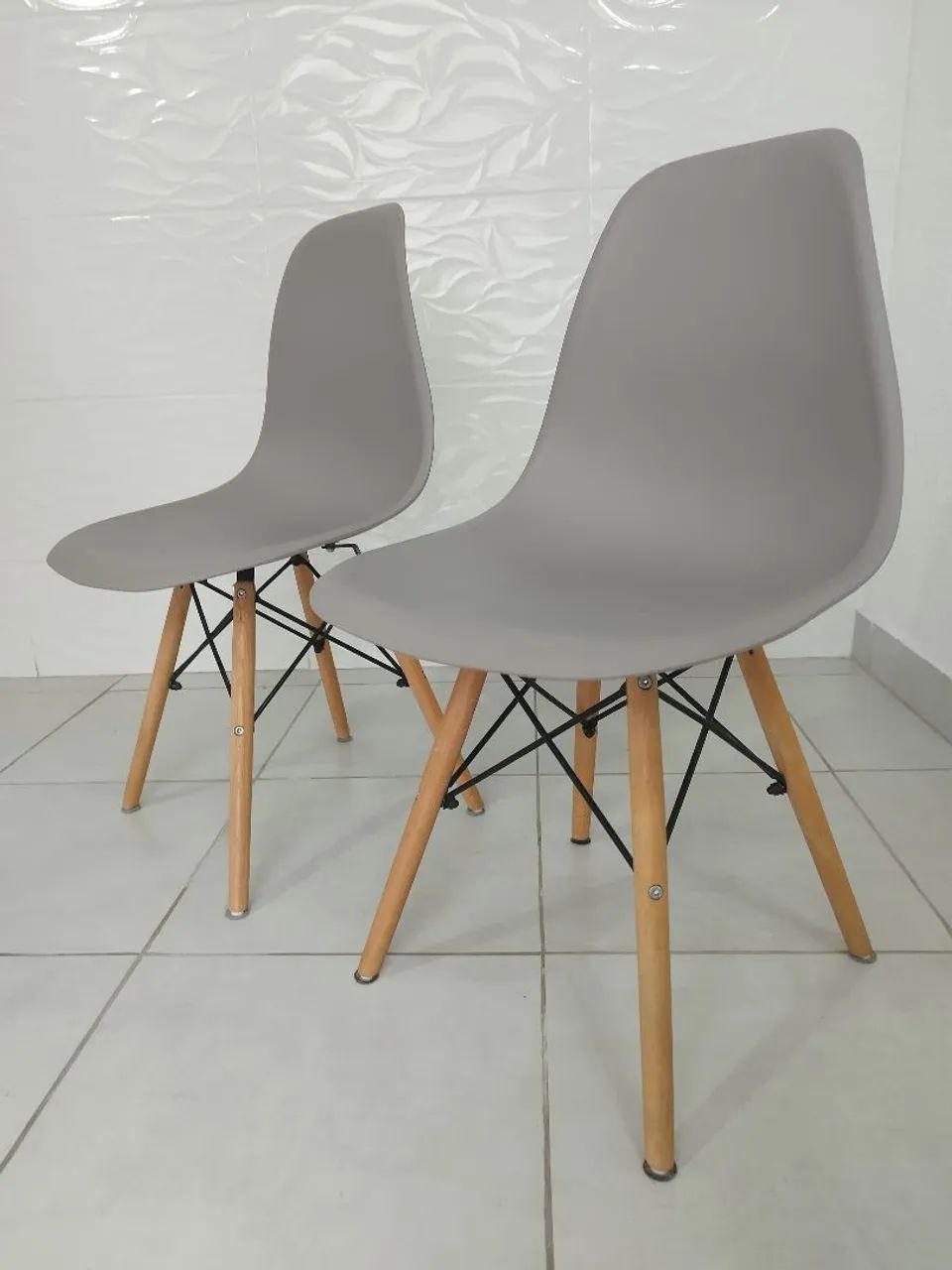 Kit 2 Cadeiras Eames Eiffel - cinza - Foto 2