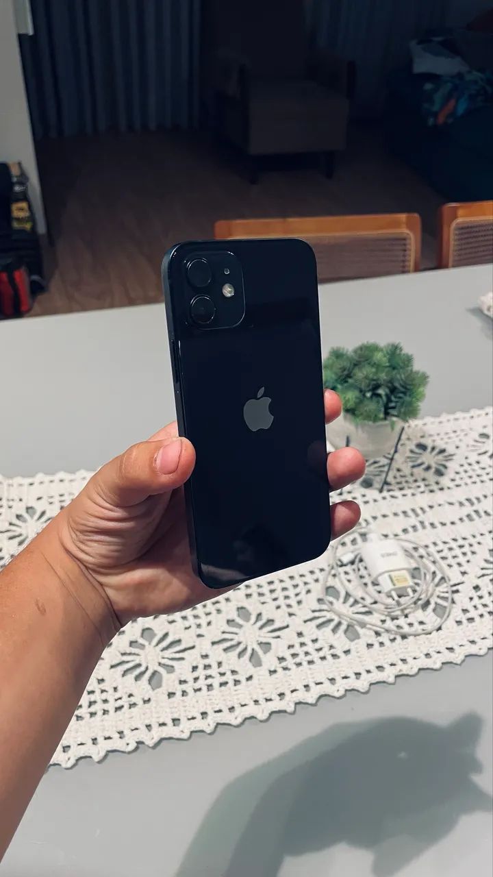 iPhone 12 + Caregador - Foto 5