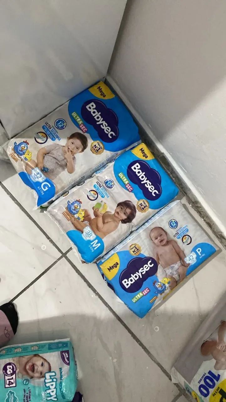 Fraldas ,P M G, marcas variadas - Foto 5