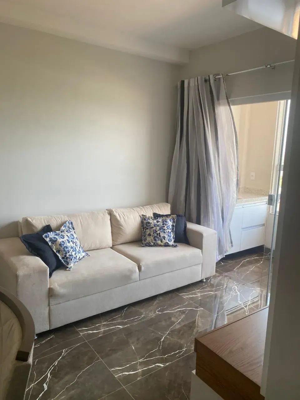 Apartamento Mobiliado 2/4 (1 suíte) Garagem coberta - Foto 4