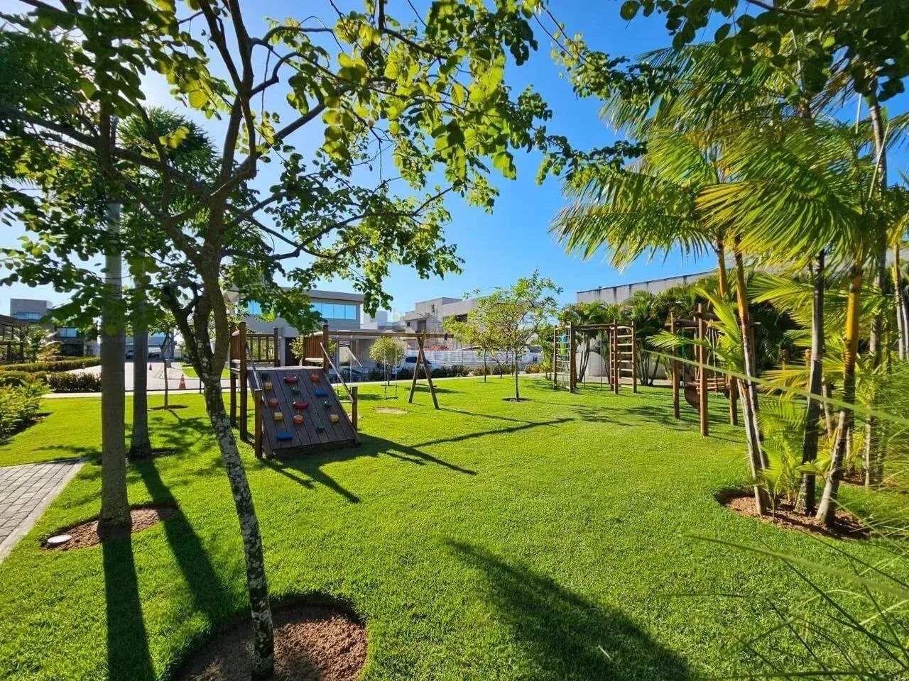 Lote com 300 m², no condomínio Sunset Boulevard - Foto 2