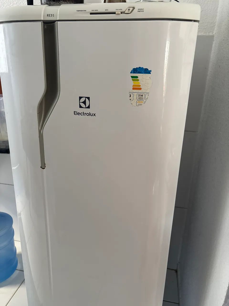 Vendo geladeira 