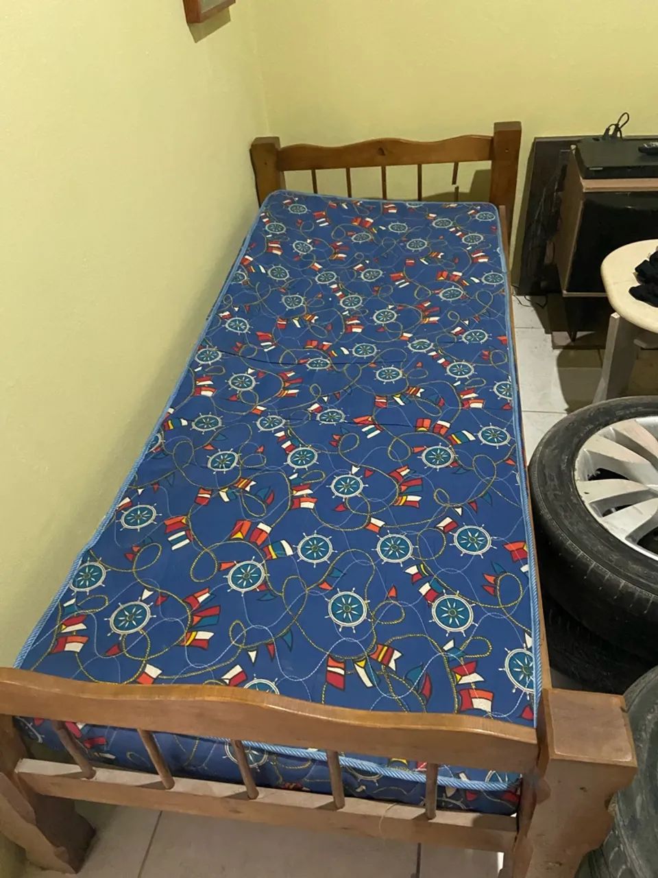 Cama de solteiro em madeira maciça  - Foto 5