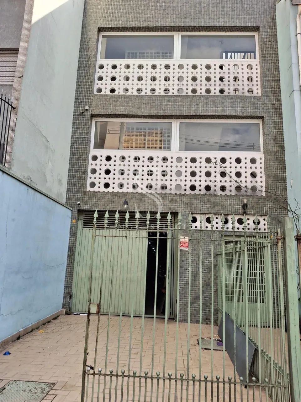 Prédio comercial e residencial à venda em Bela Vista, com 14 kitnets e 4 salão comercial c - Foto 2