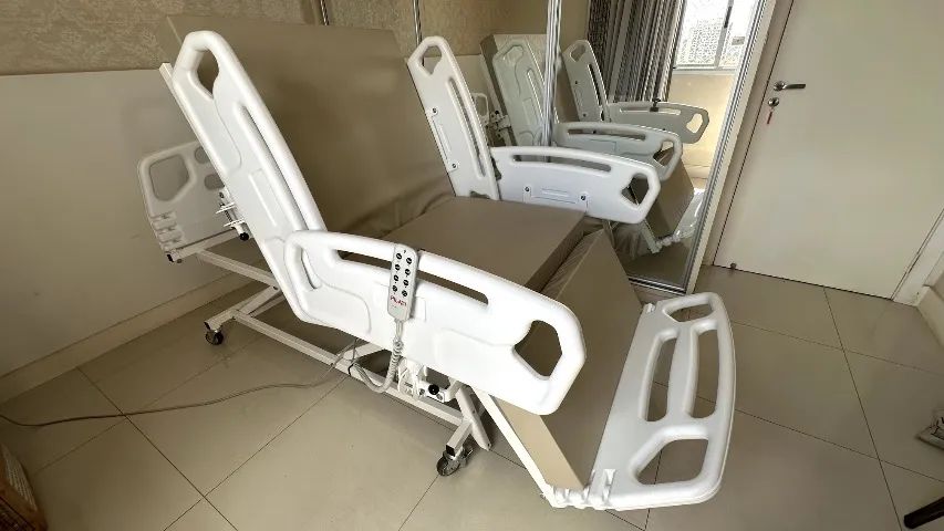 Cama Hospitalar Motorizada Pilati Evolution 4 - Excelente Estado - Foto 3