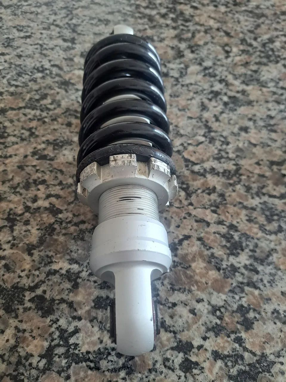 Amortecedor Voltz EVS perfeito estado  - Foto 4