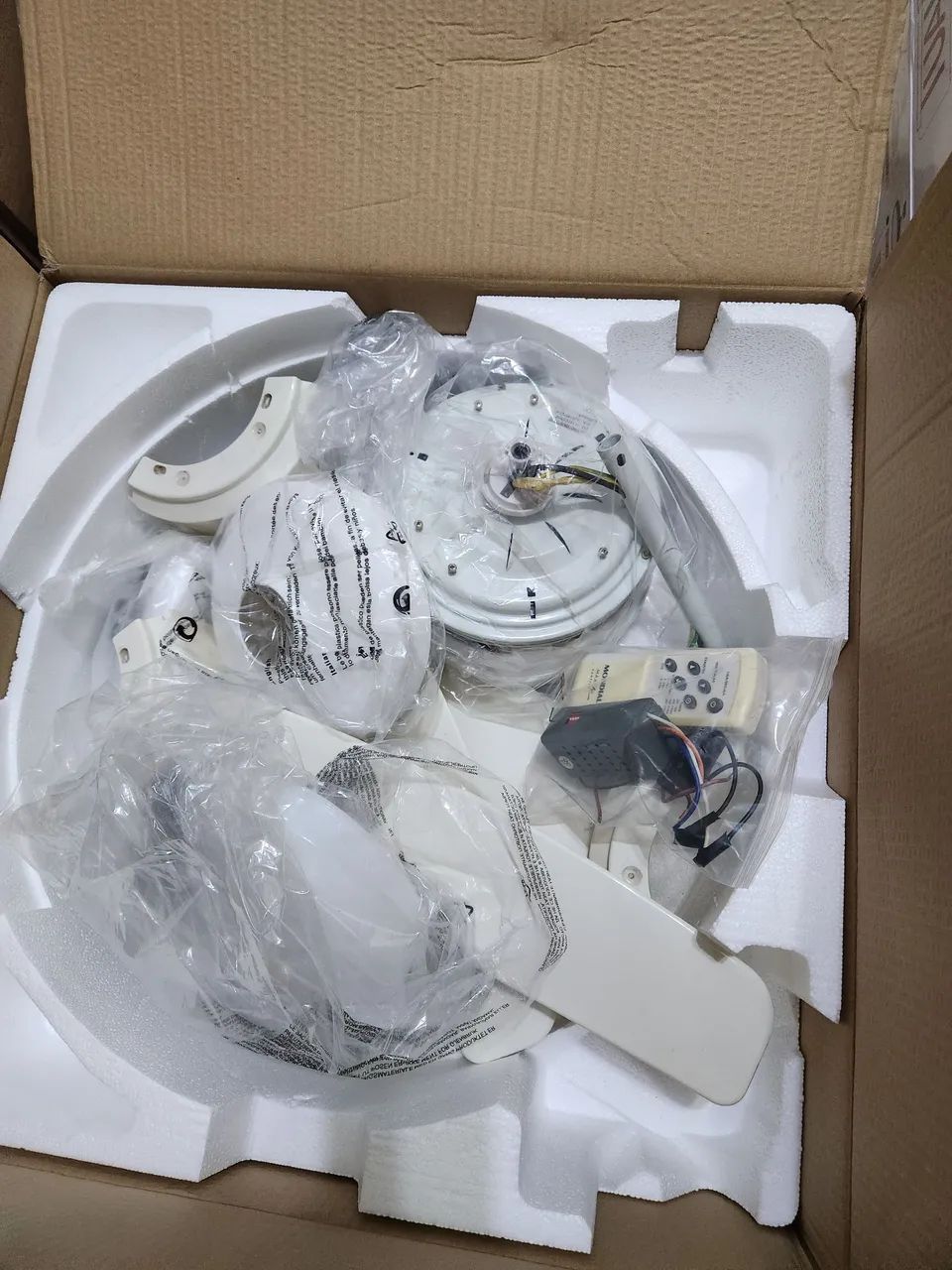 Ventilador de teto mondial 