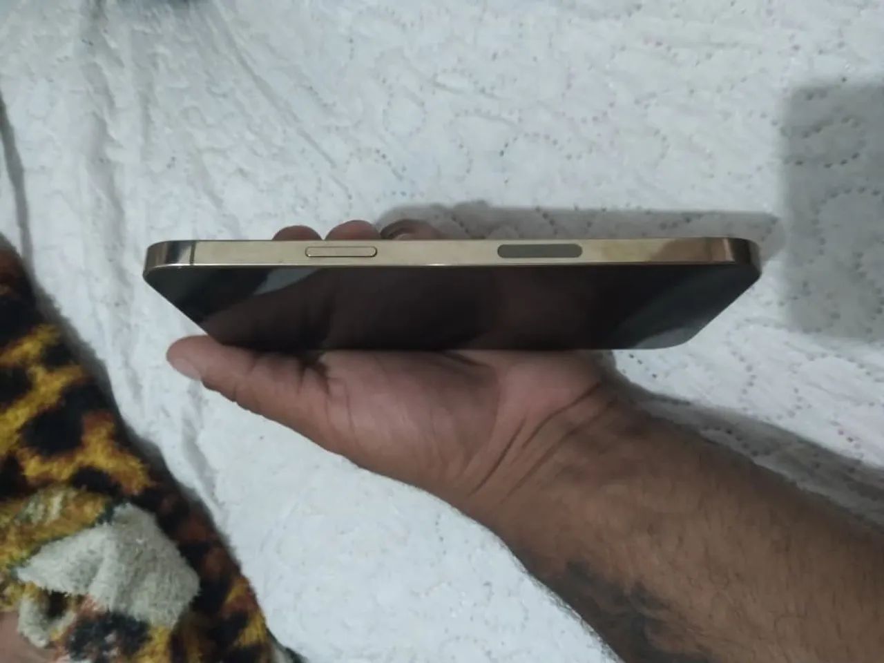 iPhone 12 Pro Max - Funcionando Perfeitamente (Detalhe na Traseira) - Foto 3
