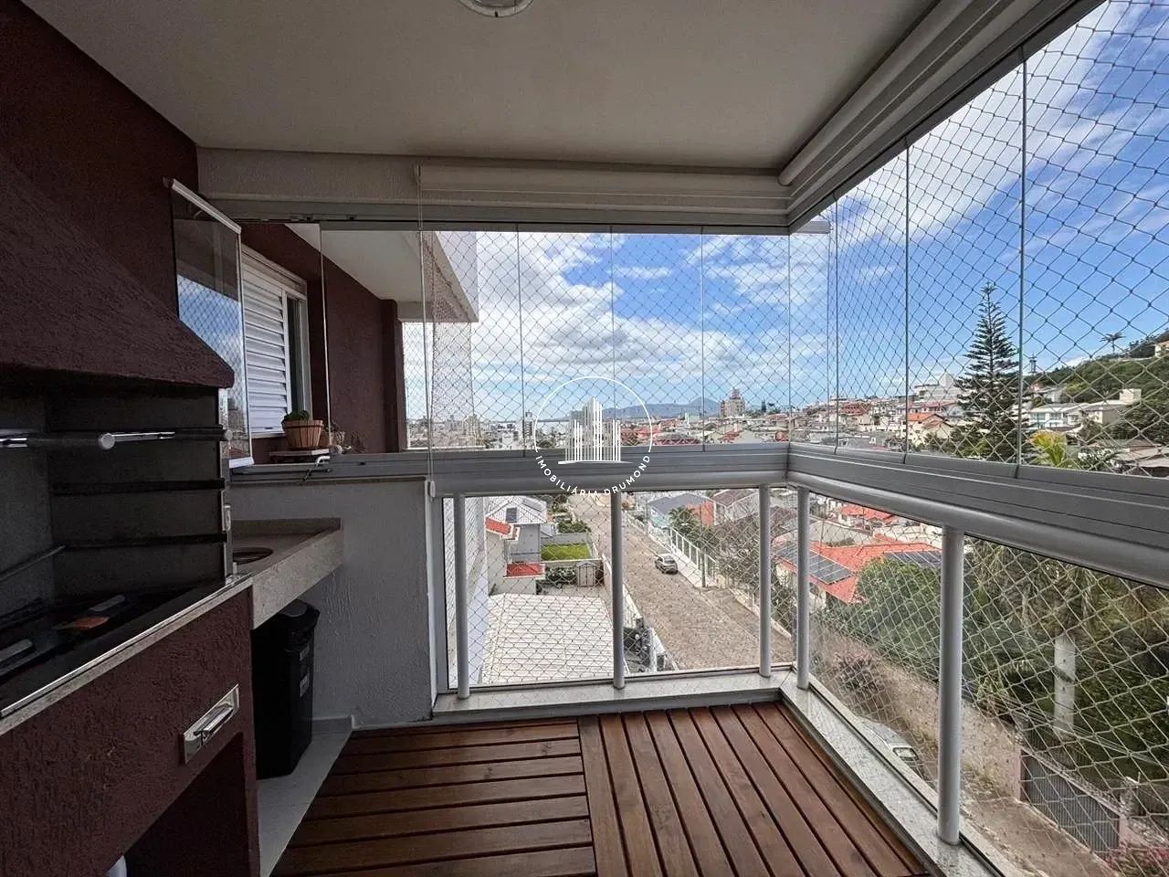 Apartamento 2 Quartos com 1 Suíte - Coqueiros - Foto 3