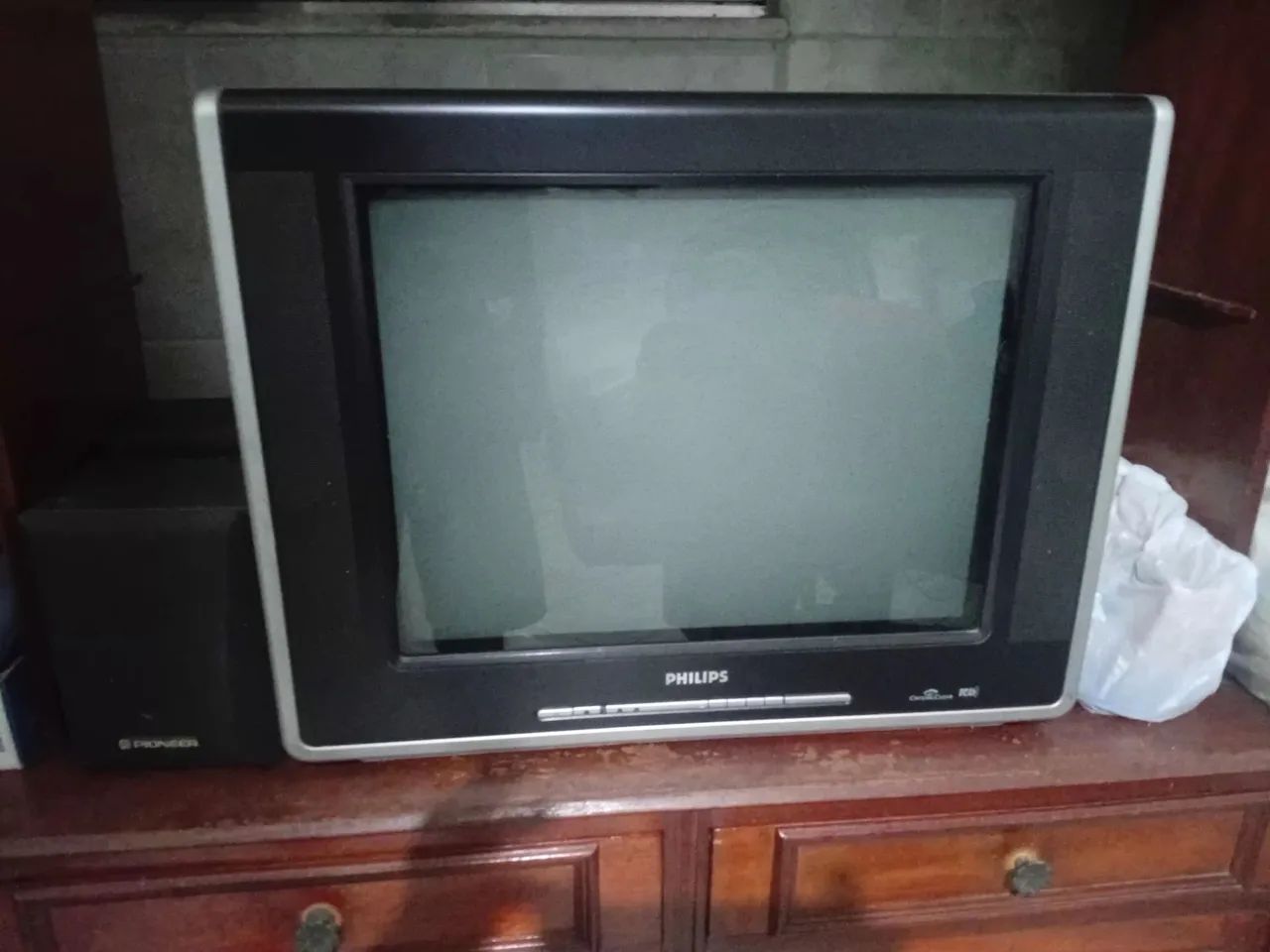 Televisão 21 polegadas Philips usada em ótimas condições 