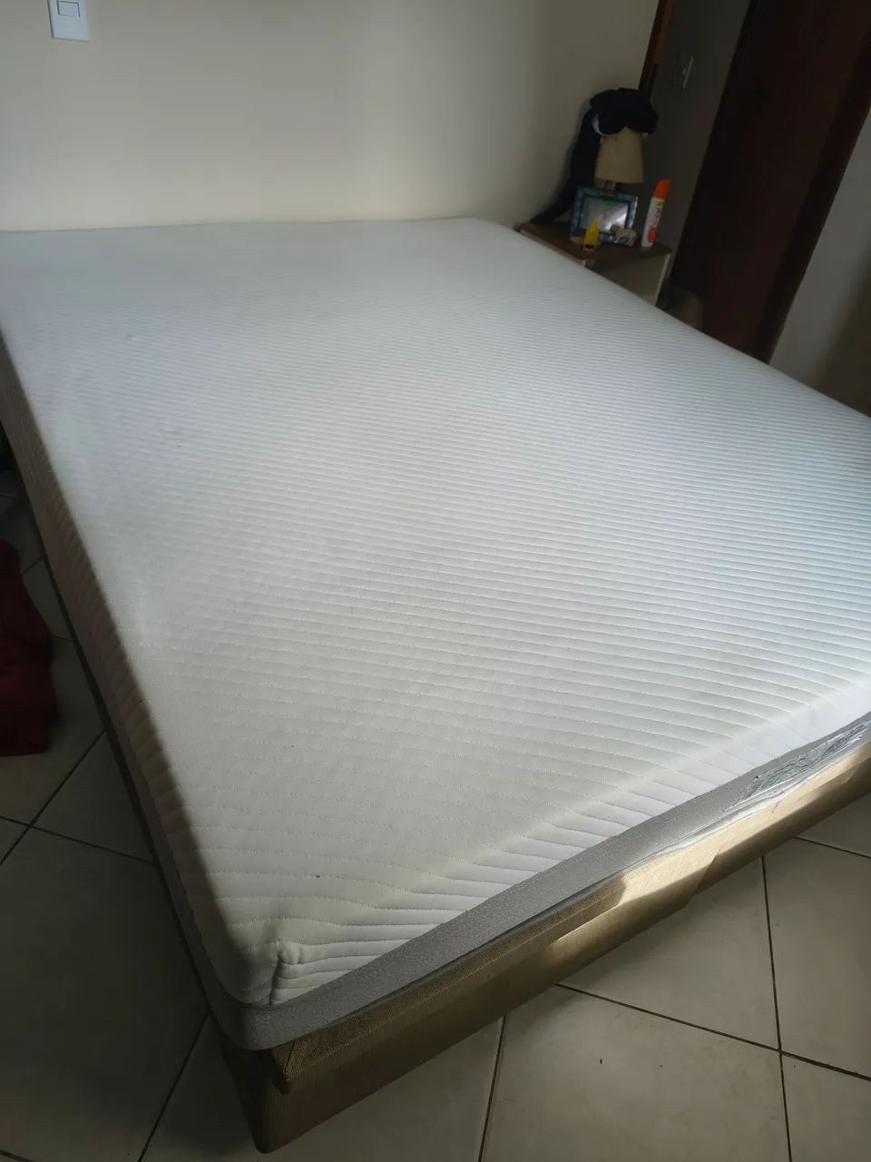 Colchão queem Slepcalm, com molas ensacadas individualmente  - Foto 2