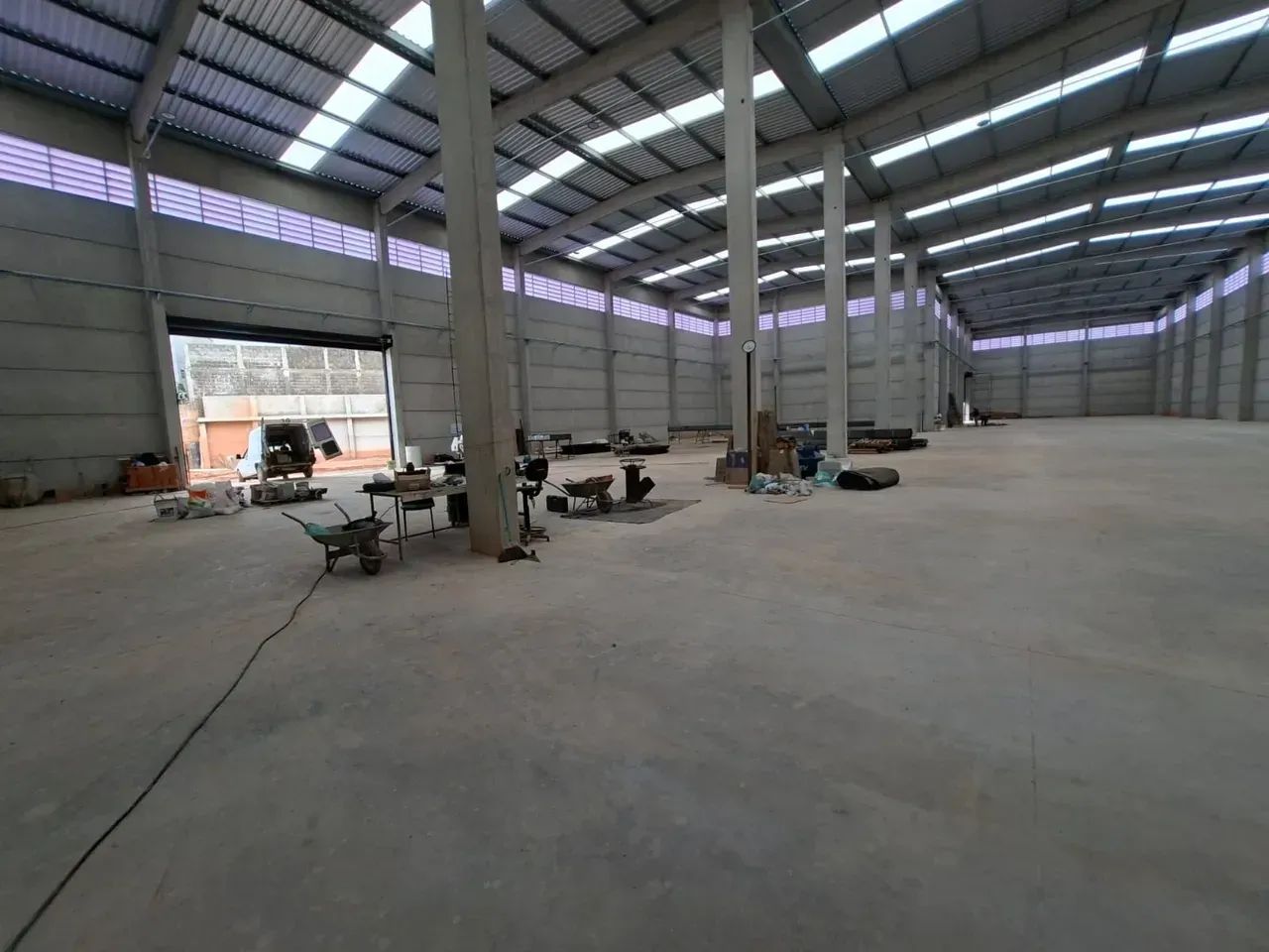 Galpão 2.500 m² Locação ou Venda em Sorocaba-SP - Foto 2