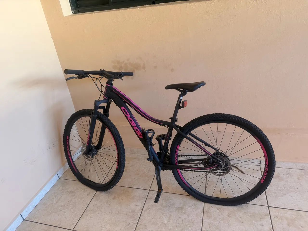 Bicicleta em perfeito estado, usado 1 vez apenas