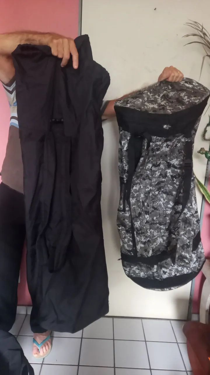 Vende-se 2 linda bolsas 