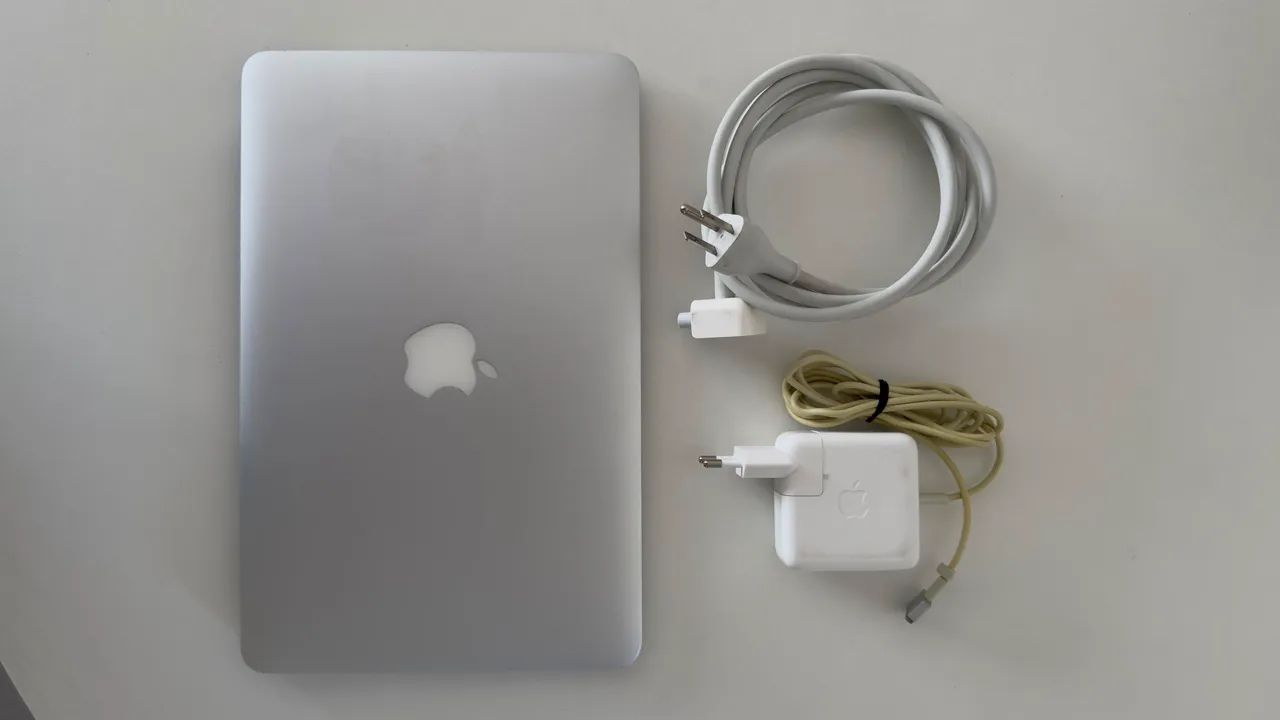 MacBook Air 11? Early 2015 | Intel Core i7 | 8 GB RAM | SSD 500 GB - Foto 2
