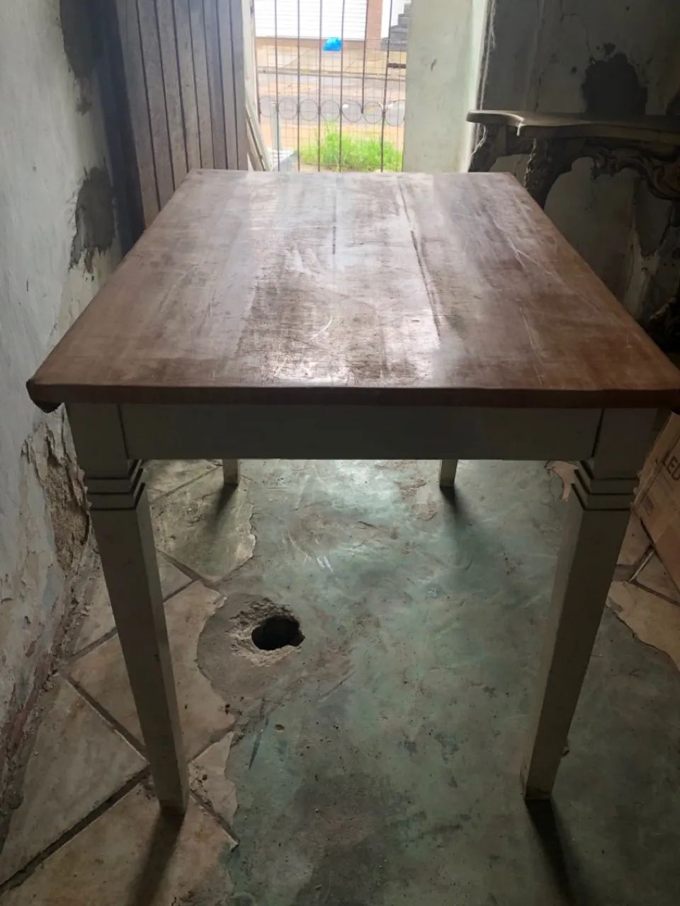 Mesa de Madeira com tampo amadeirado e base branca - Foto 5