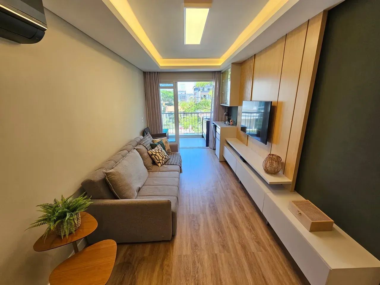 Apartamento para aluguel de temporada com 2 suítes em Jurerê - Florianópolis - SC - Foto 2