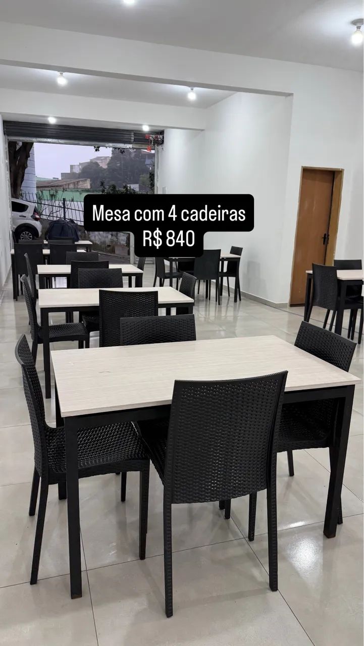 Conjunto Mesas e Cadeiras 
