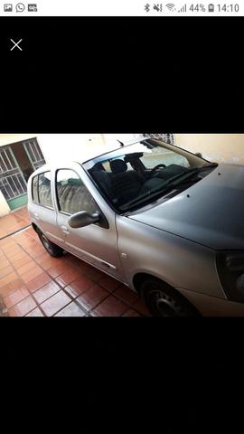 Clio - Foto 3