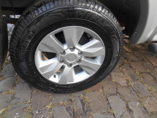 Hilux 3.0 4x4 Manual Cab. Dupla - Foto 6