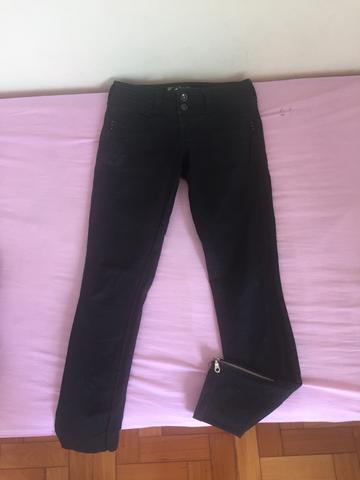 Calça preta Colcci