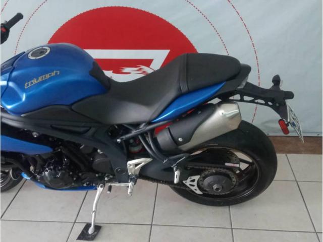 Triumph Speed Triple 1050i TRIPLE 1050i SUPER NOVA ABS - Foto 4