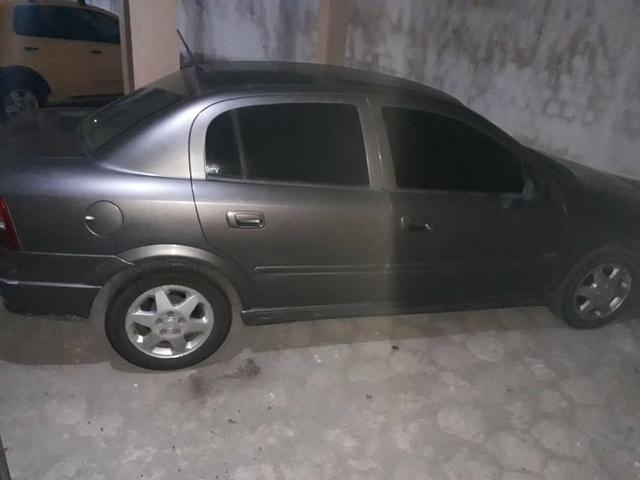 Vendo ou troco em carro Hatch - Foto 3