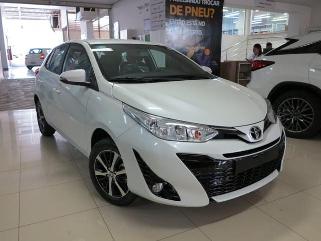 TOYOTA YARIS HATCH XS AT 19/20 - Foto 3