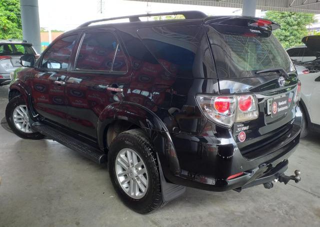 TOYOTA HILUX SW4 3.0 SRV 4X4 7 LUGARES 16V TURBO INTERCOOLER DIESEL 4P AUTOMA. - Foto 4