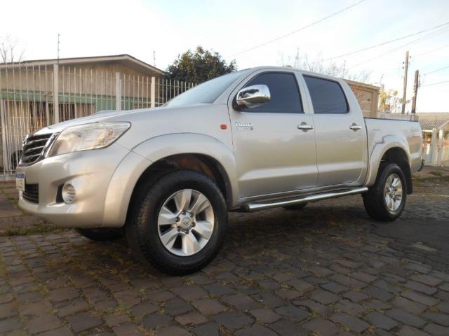 Hilux 3.0 4x4 Manual Cab. Dupla