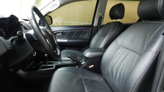 HILUX SRV AT ARO 17 TOP - Foto 7