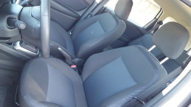 Spin 1.8 Lt 5 lugares 5 portas 2019 apenas 60.500 com 19.300 km - Foto 8