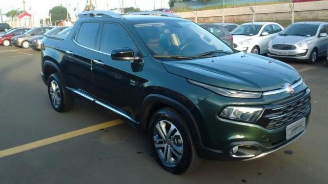 FIAT TORO VOLCANO 4X4 2.0 16V AT9 Verde 2016/2017