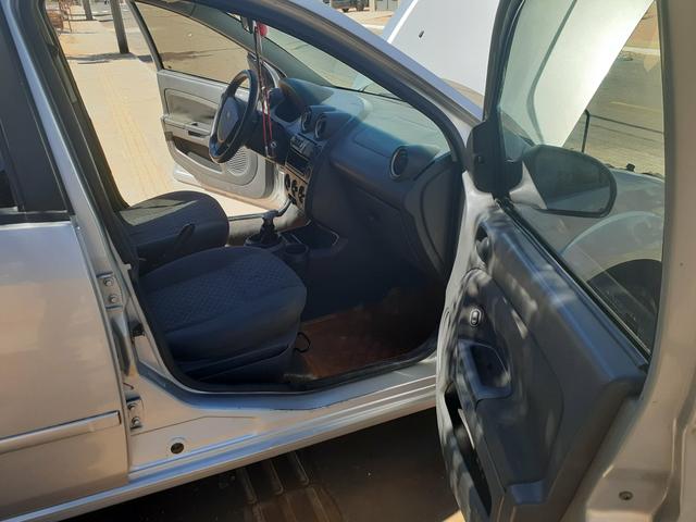 Carro - Foto 2