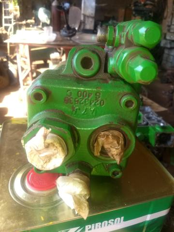 Bomba hidráulica do trator John Deere - Foto 3