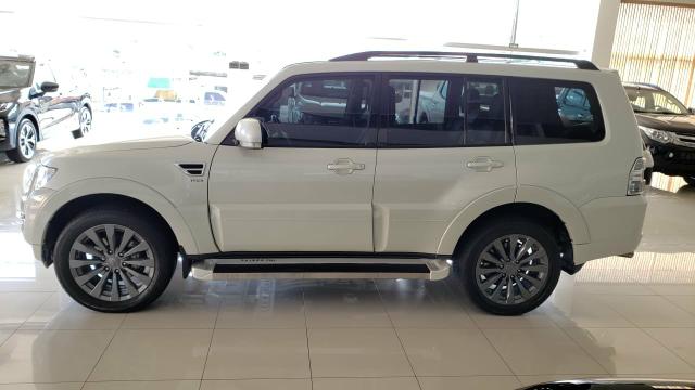 Pajero full hpe 3.2 4x4 diesel 5p aut - Foto 4