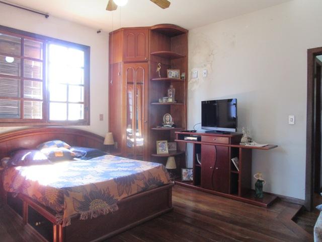 Excelente casa com 03 pavimentos! - Foto 11