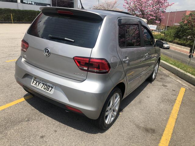Volkswagen FOX 1.6 HighLine 2016 - Foto 4