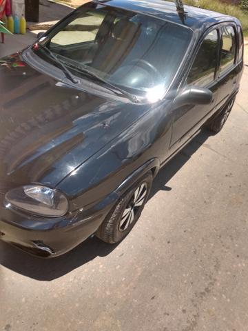 Vendo ou troco Corsa 2001 - Foto 7