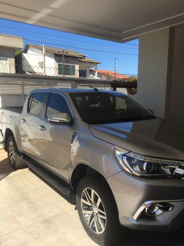 Vendo Hilux 16/17