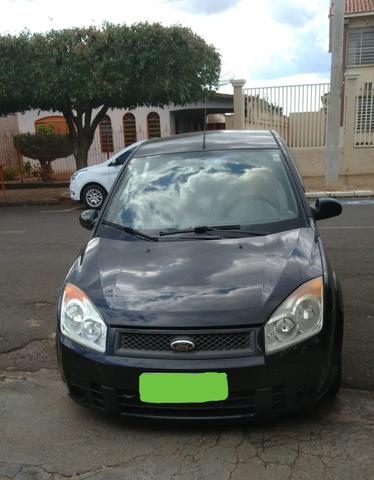 Ford Fiesta Hatch - Foto 2