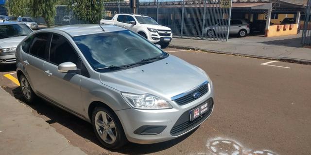 Ford Focus 1.6 GLX _ Aceito Carro de Menor valor - Foto 5
