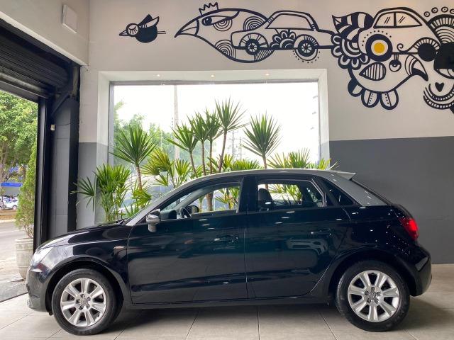 Audi A1 1.4 Tfsi Sportback Attraction 16V 122CV Gasolina 4P S-Tronic 2014 - Foto 3