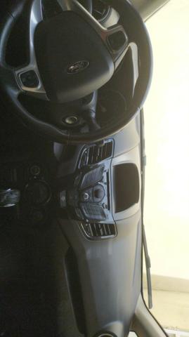 FordFiesta sedan Titanium - Foto 2
