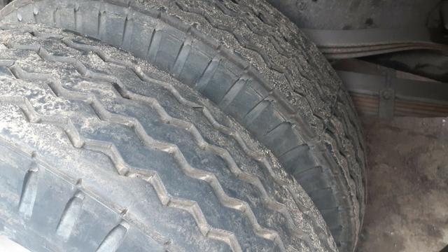 Vw 12140 com carroceria /SEM o guindaste - Foto 8