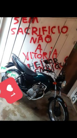 VENDO CG 125 BEM CONSERVADA , PNEUS NOVOS